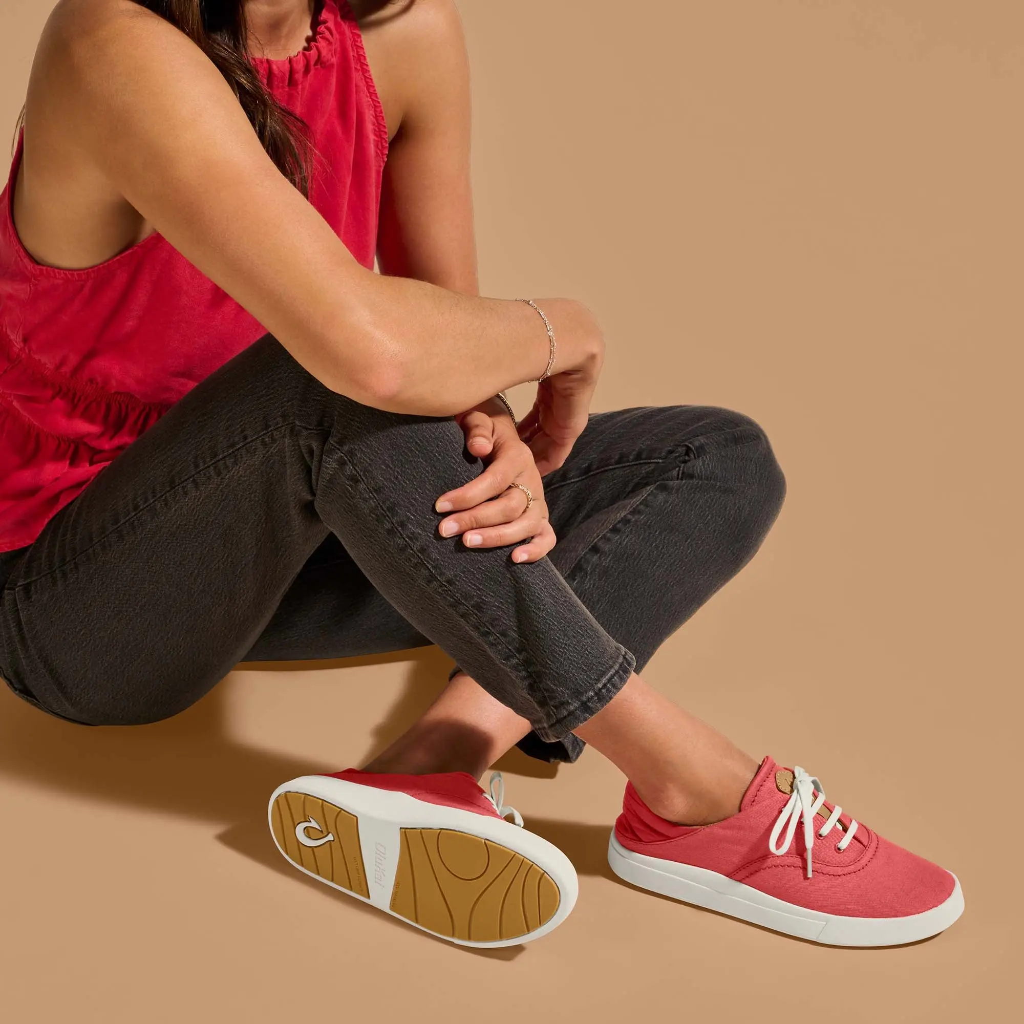 Kohu Women's Lightweight Canvas Sneakers - Lehua Flower - Image 4