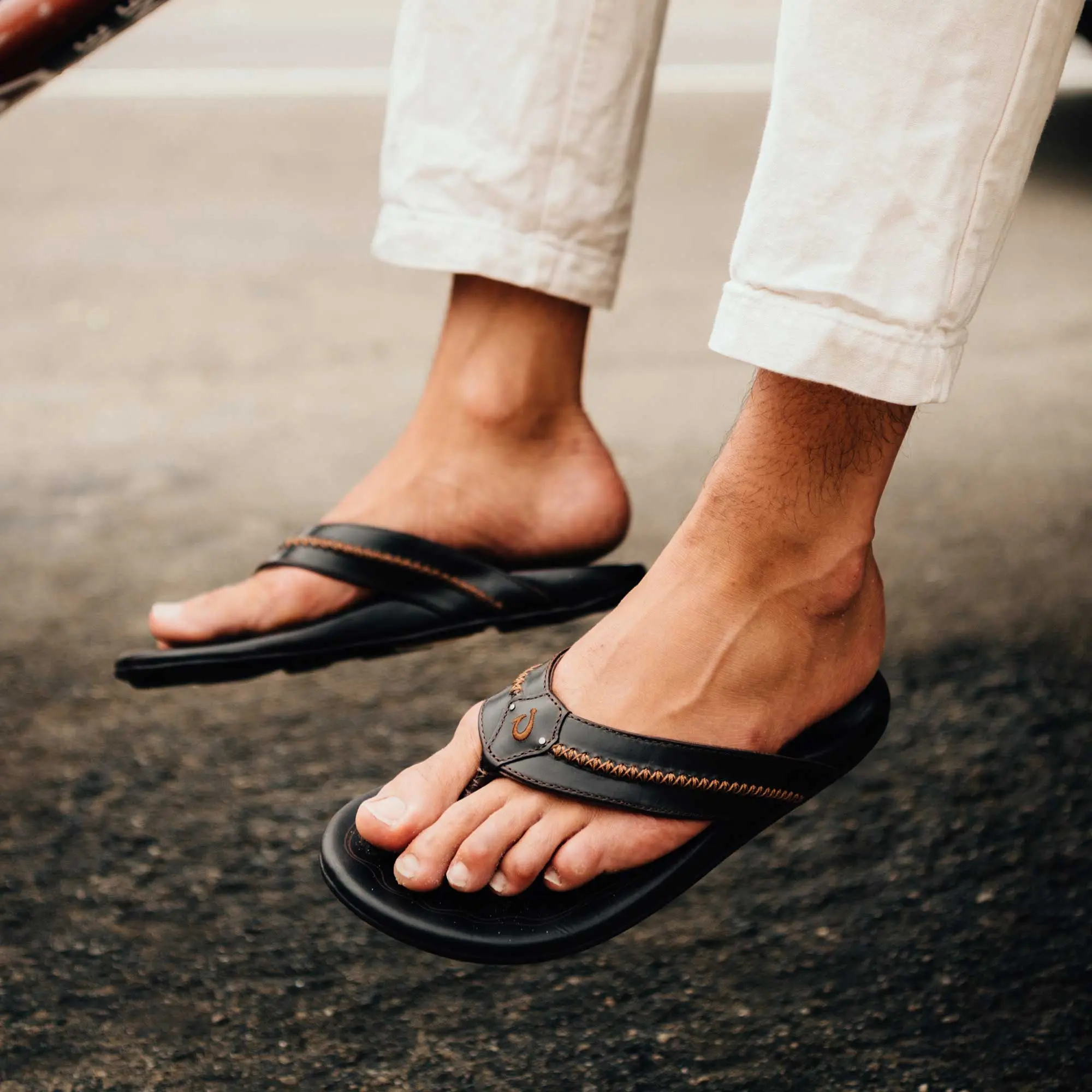 Mea Ola Men's Leather Beach Sandals - Dark Java - Image 2