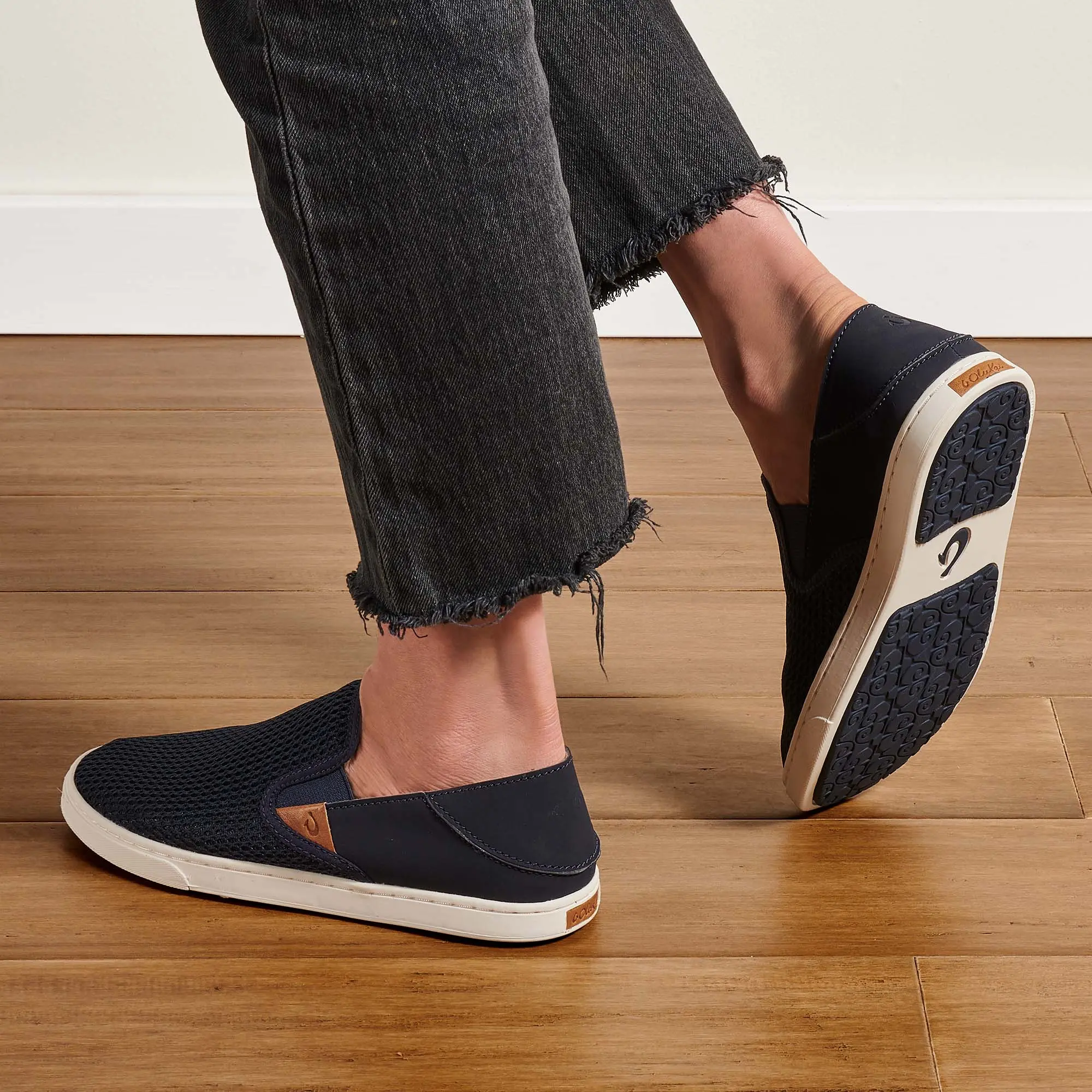 Pehuea Women's Breathable Slip-On Sneakers - Trench Blue - Image 3