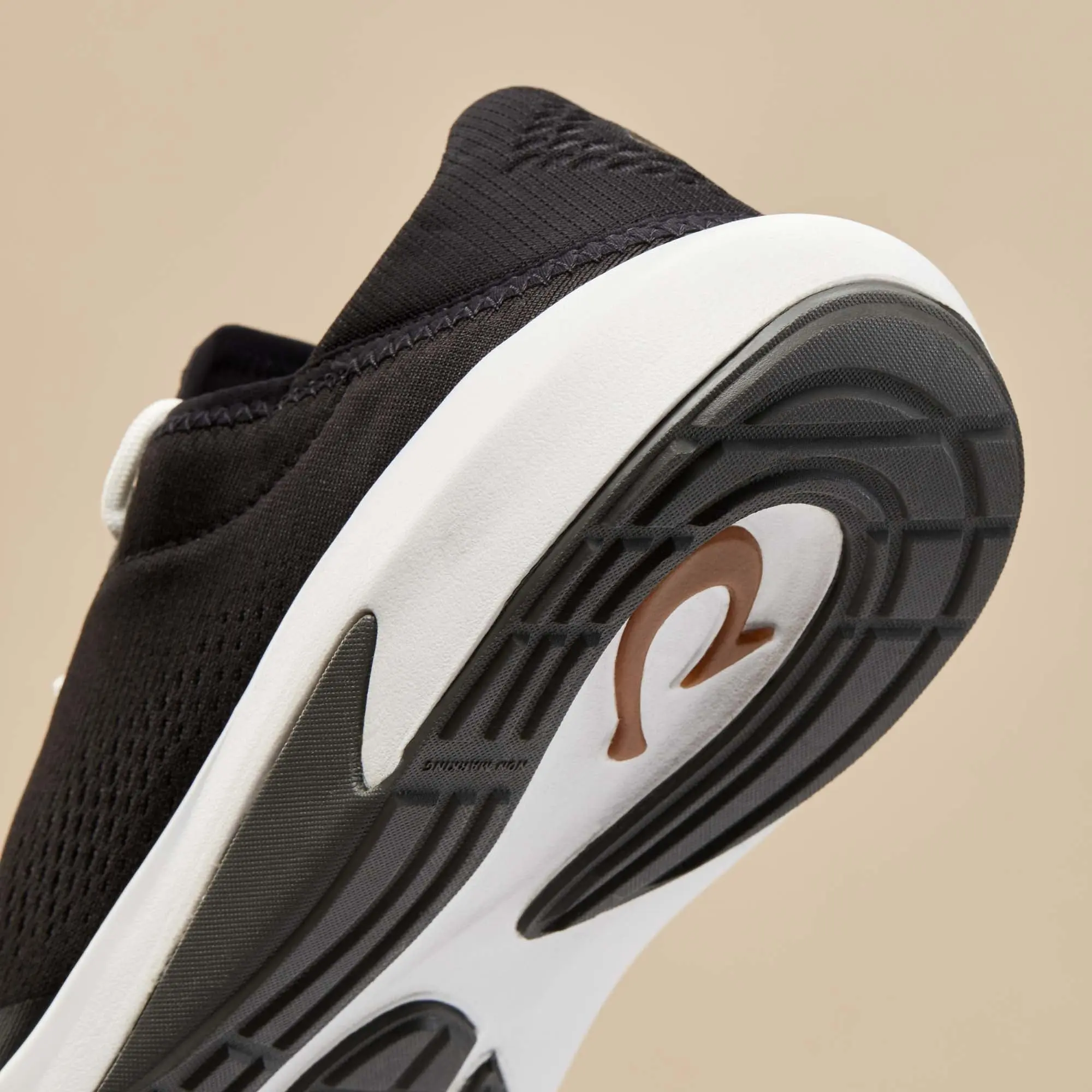 Ka holo Men's Athletic Trainer Shoes - Black - Image 9