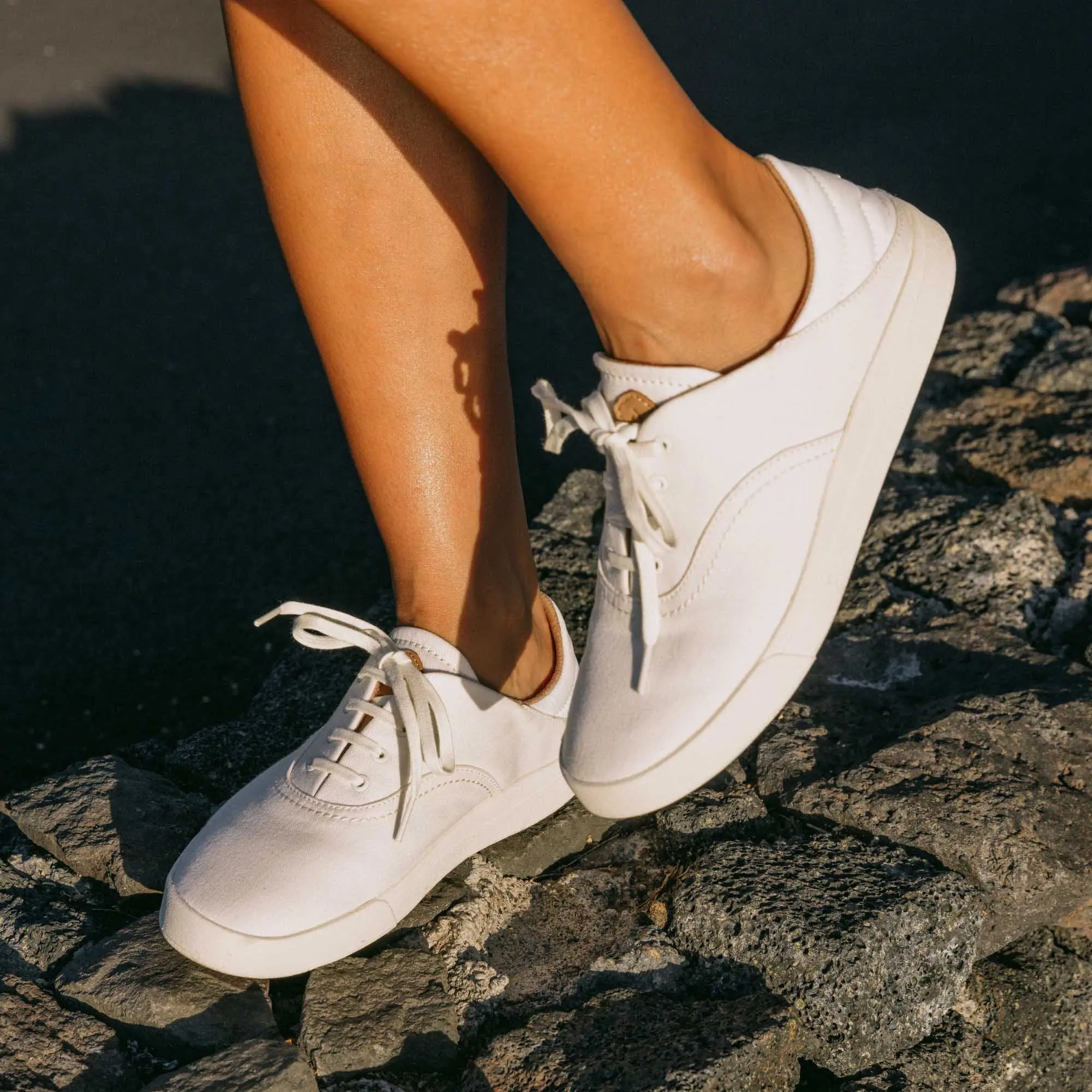 Kohu Women's Lightweight Canvas Sneakers - Off White - Image 2