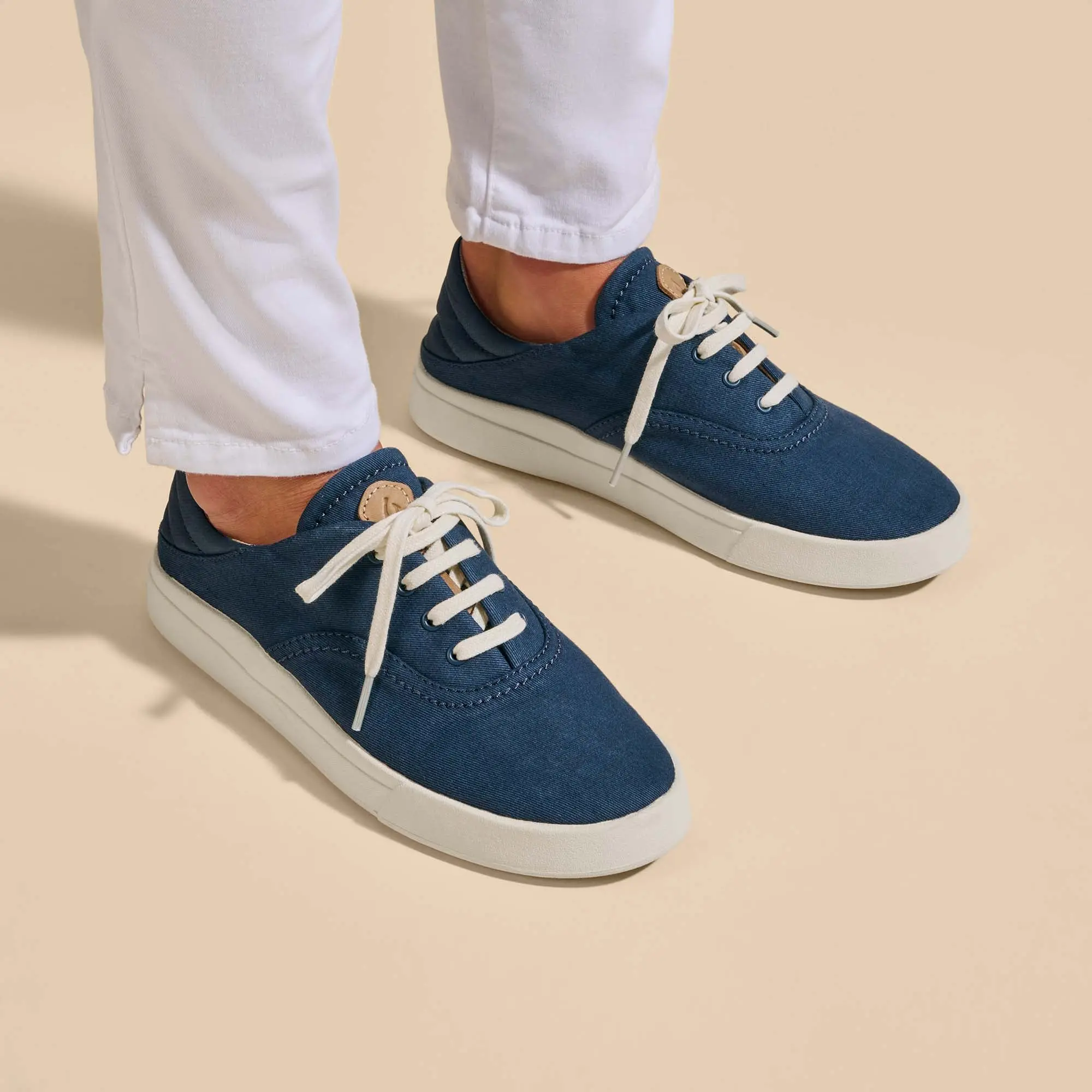 Kohu Women's Lightweight Canvas Sneakers - Navy - Image 2