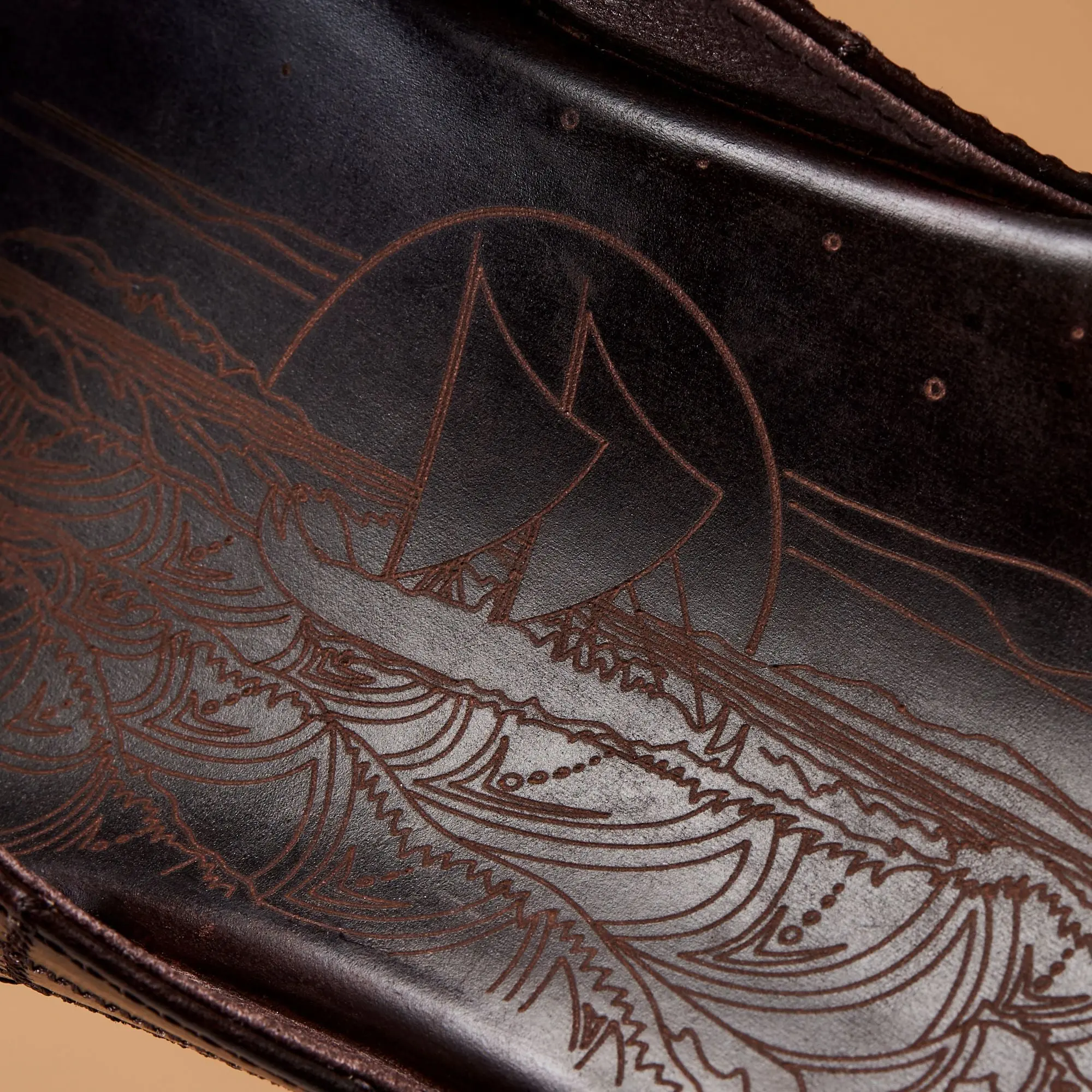 H k le'a Kia - Dark Wood<br> C OluKai - Image 6