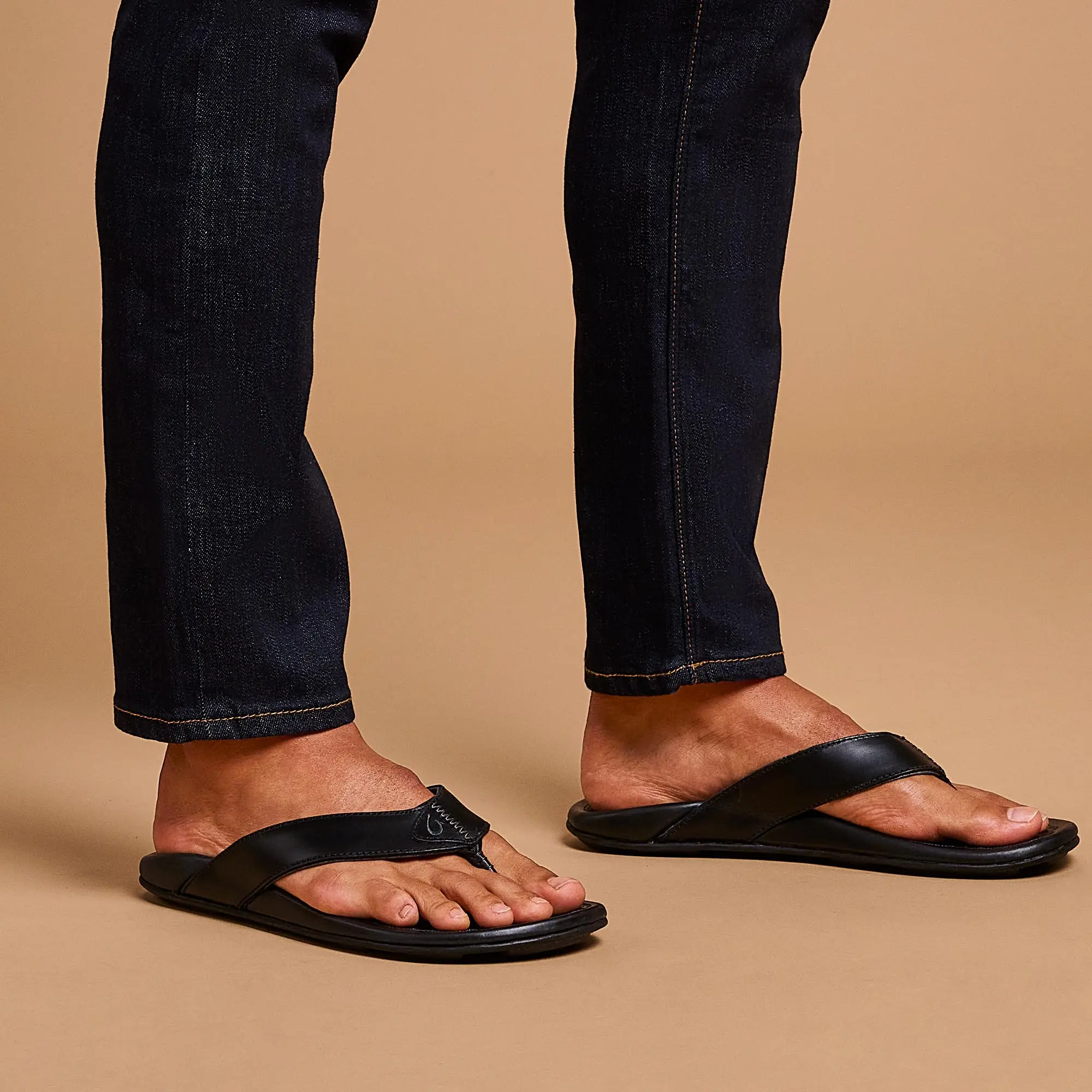 Mekila Men's Full-Grain Leather Beach Sandals - Black - Image 2
