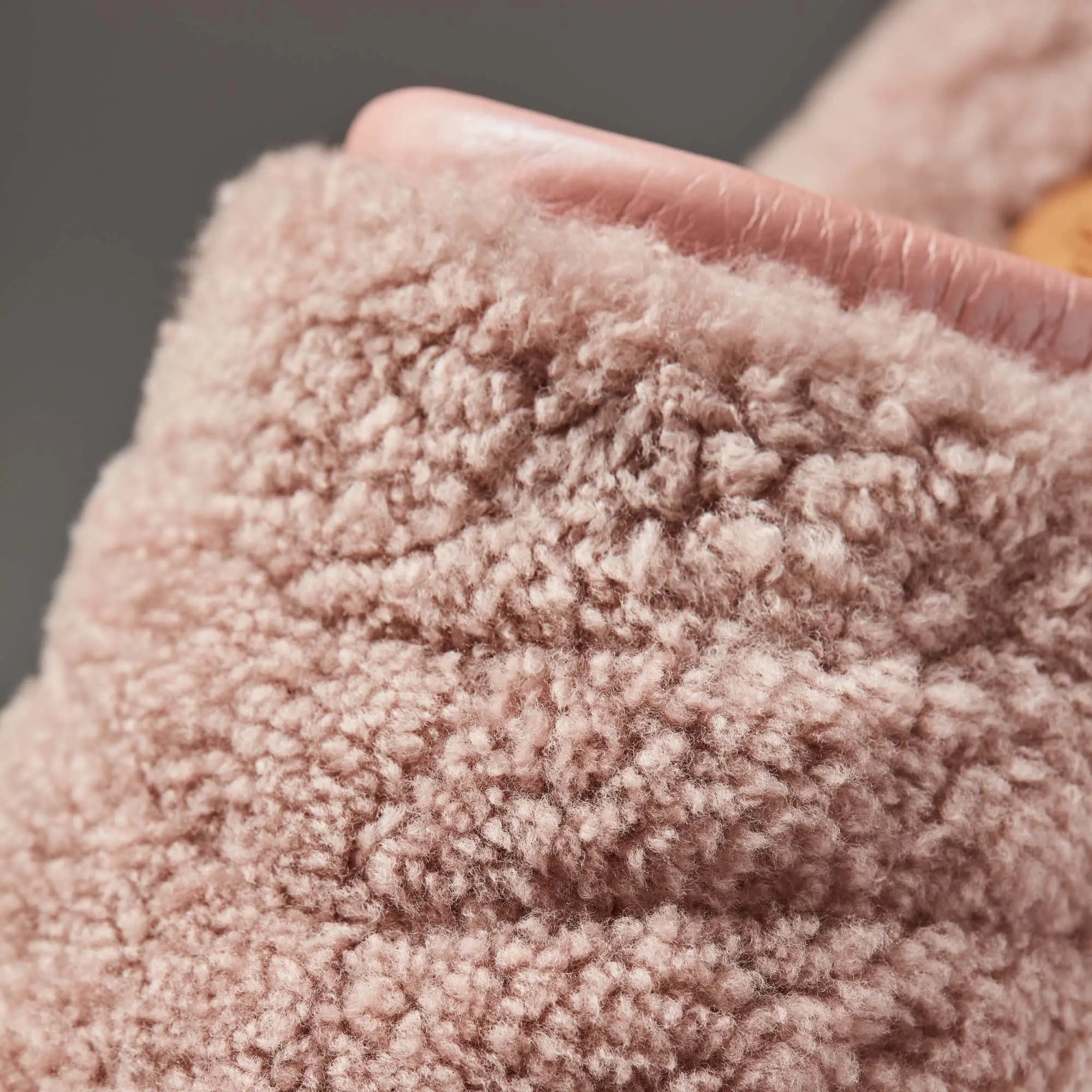 Pu pu Mua Women's Shearling Mule Slipper - Pink Sea Salt - Image 3